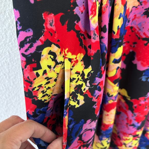 Betsey Johnson Women's Floral Dress Sz. XL Shift Pleated with Pockets Colorful - Picture 6 of 11